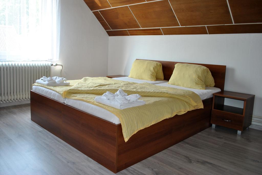 Apartment Mlynska Jesenik Bagian luar foto